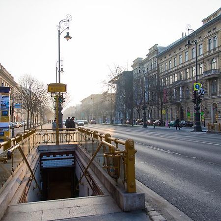 Home, Far Away From Home Budapest Luaran gambar
